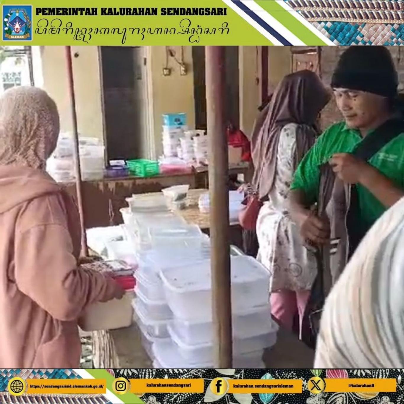 Lurah Sendangsari Mengunjungi Komunitas Jajan Pasar Sejahtera