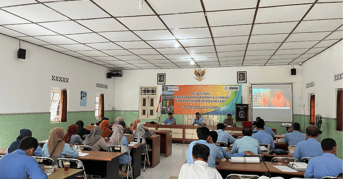 Pelatihan Pengelolaan Sampah dan Limbah di Kalurahan Sendangsari