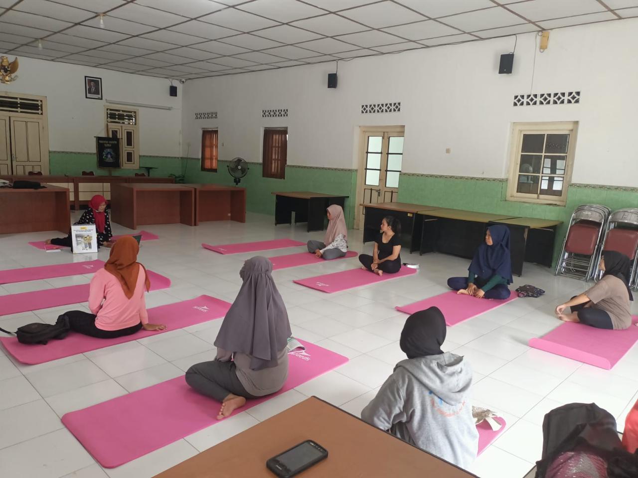 Kelas Ibu Hamil dan Yoga Desa Sendangsari