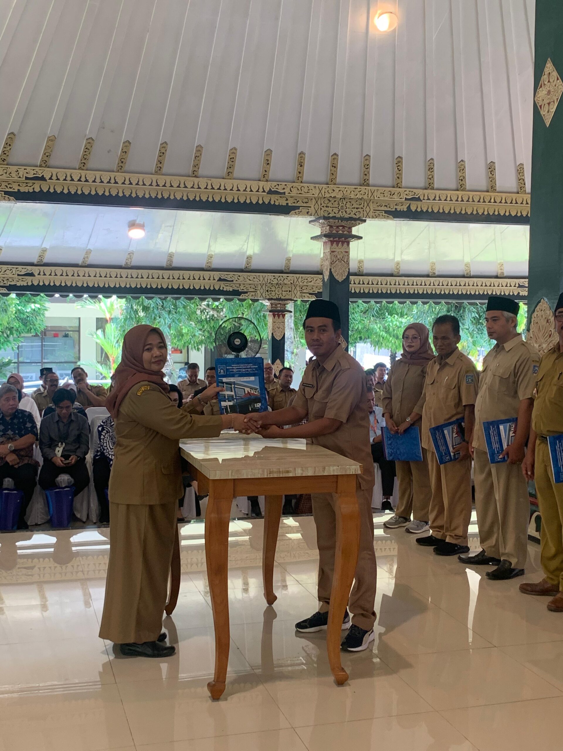 Lurah Sendangsari Menghadiri Acara Penyampaian SPPT PBB P2 Secara Simbolis Oleh Bupati Sleman