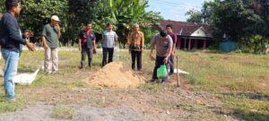 Pengenalan sekam yang sudah di bakar untuk meningkatkan kualitasnya sebagai media tanam