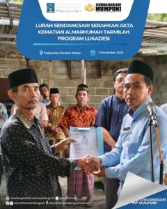LURAH SENDANGSARI SERAHKAN AKTA KEMATIAN ALMARHUMAH IBU TARMILAH PROGRAM LUKADESI