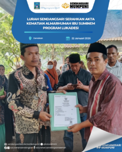 LURAH SENDANGSARI SERAHKAN AKTA KEMATIAN IBU SUMINEM PROGRAM LUKADESI